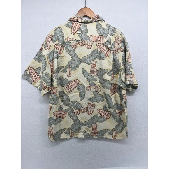 Tommy Bahama Shirt Mens Medium Silk Floral Hawaiian Button Up Palms ,Drums - Picture 5 of 5